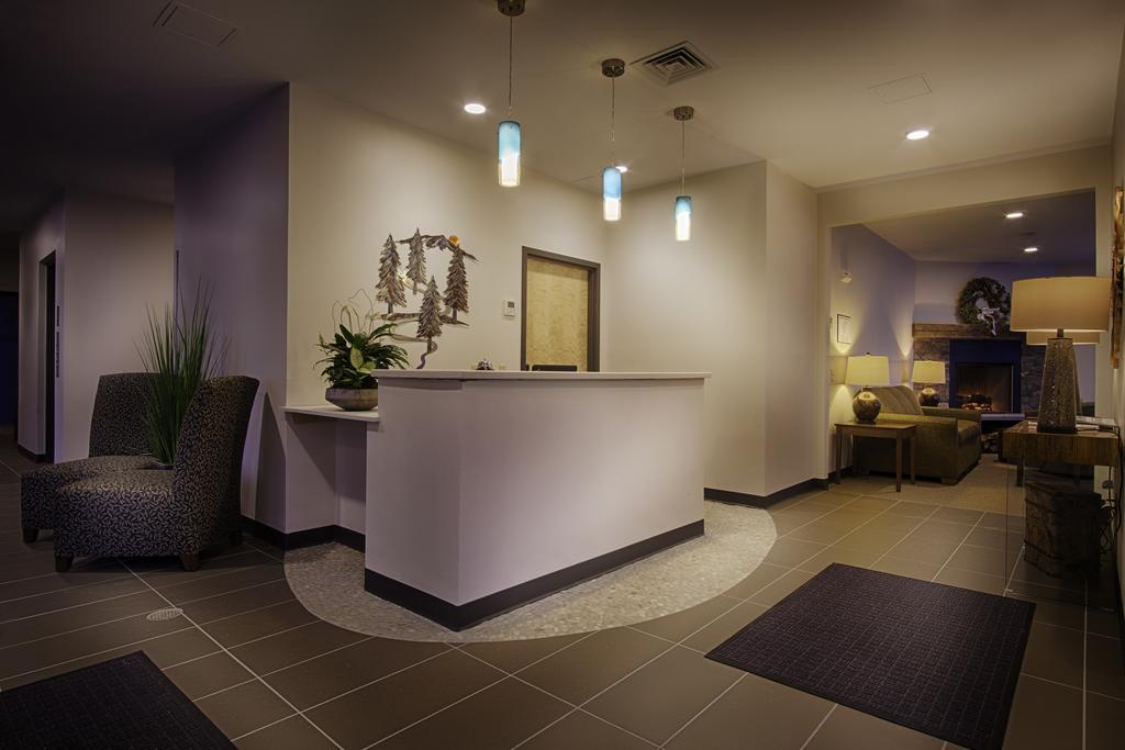 Sun & Ski Inn And Suites Stowe Exteriör bild